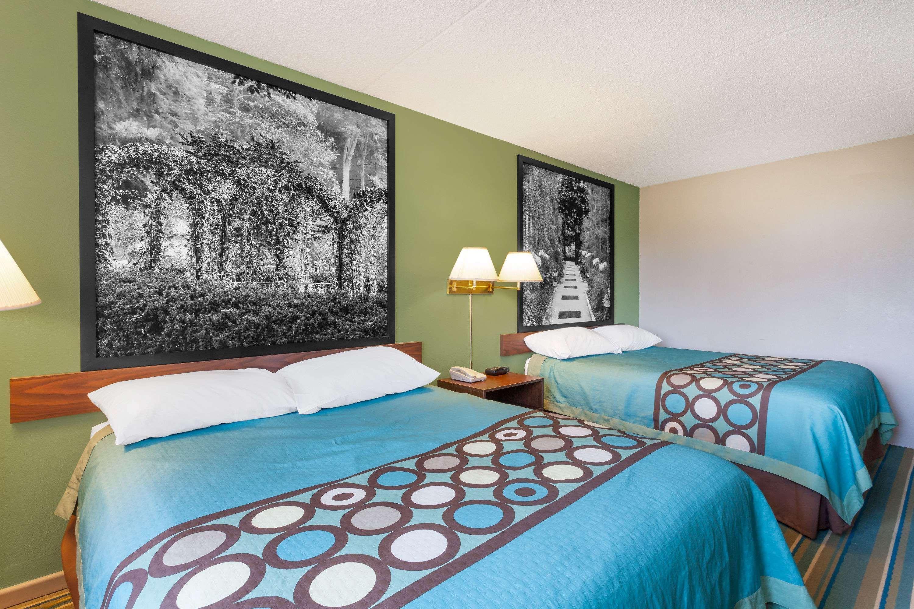 Super 8 By Wyndham Harrisburg Hershey West Exterior foto